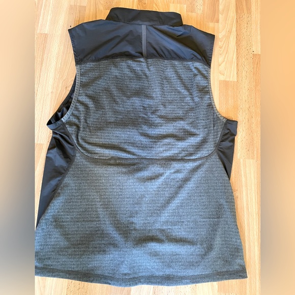 REI Co-op Screeline Cascade Vest. Men’s medium. Excellent, practically new - Picture 2 of 5